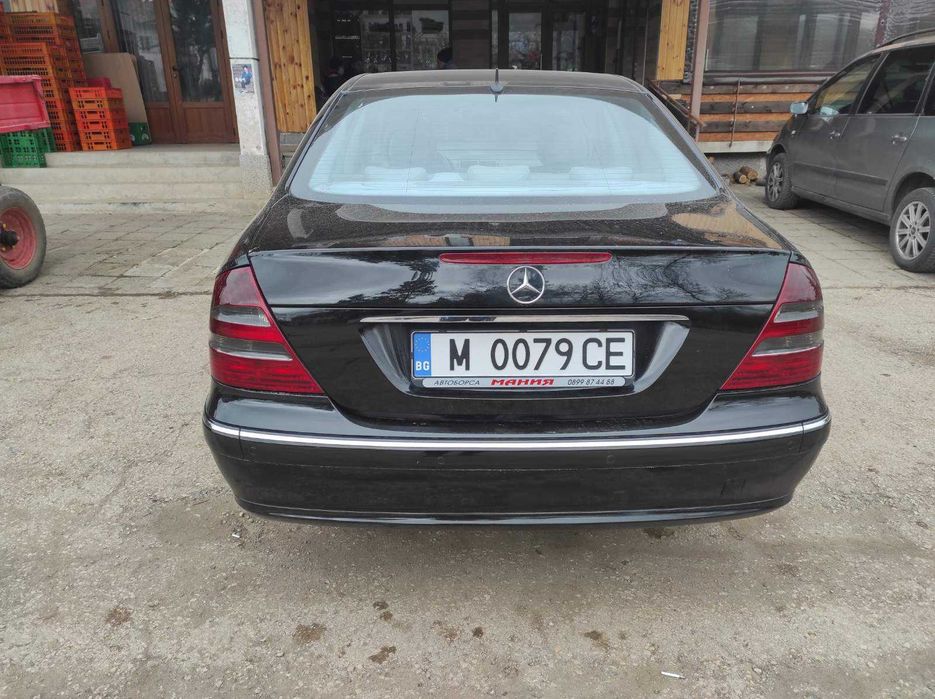Mercedes-Benz E 220