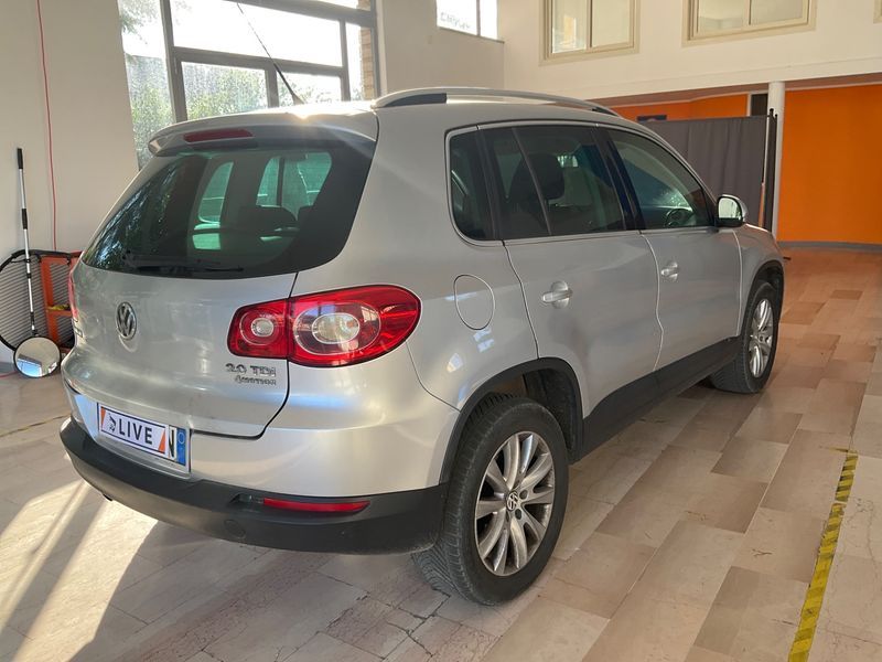 Volkswagen Tiguan 2.0 TDI Sport & Style 4Motion 2011