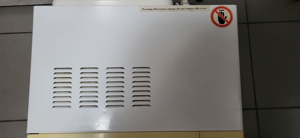 Cuptor microunde vortex