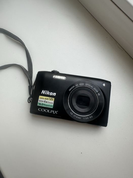 Nikon coolpix 3300