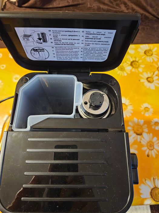 Кафемашина-Delonghi EC235.BK