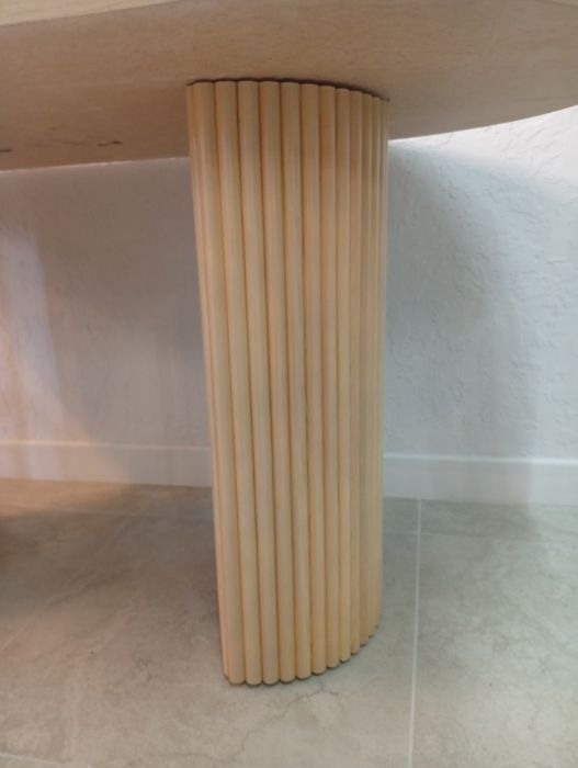 Продам новый стол, дерево