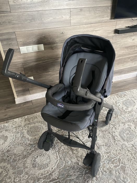 Коляска Chicco 3 в 1