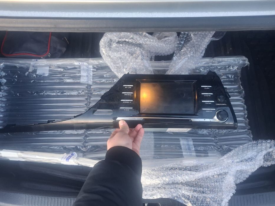 Продам магнитофон на Камри 70