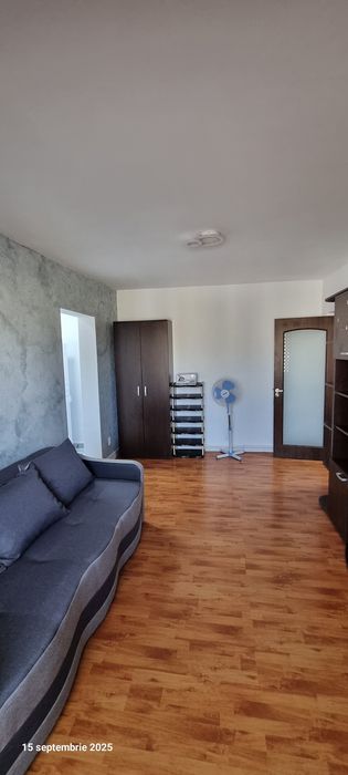 Închiriez Apartament Titu