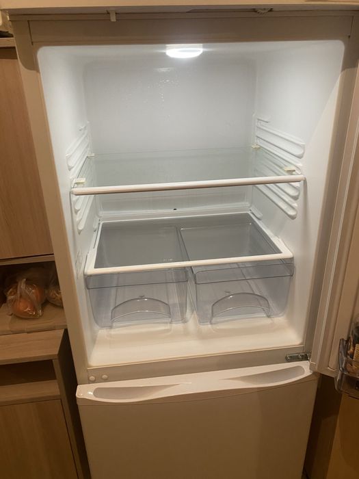 Продам холодильник Atlant