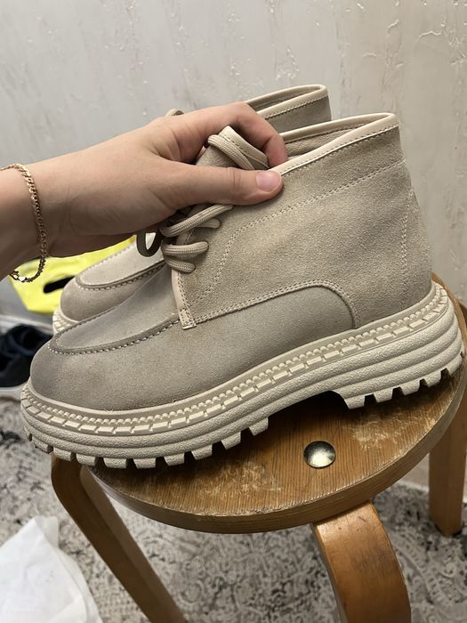 Ботинка отличное состояние 39 размер,