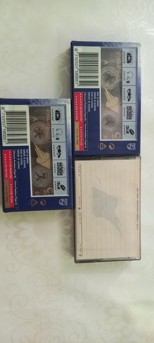 Продам аудиокассеты в упаковке Phillips CD 60
