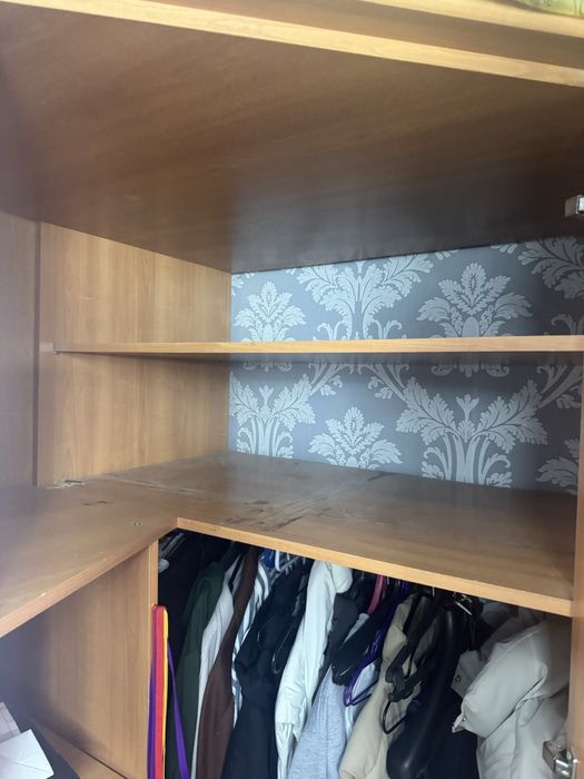 Продам шкаф угловой