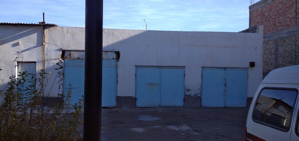 Shaxar markazidan Bino Sotiladi