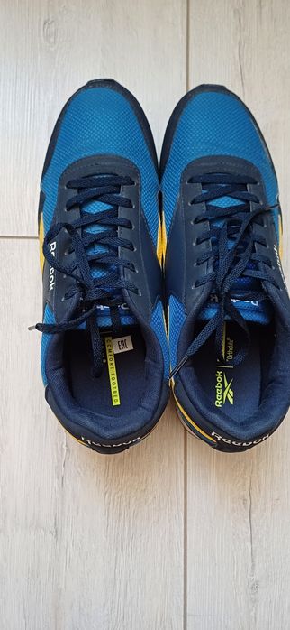 Продам кроссовки Reebok 41 размер