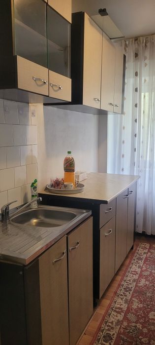 Inchiriez apartament
