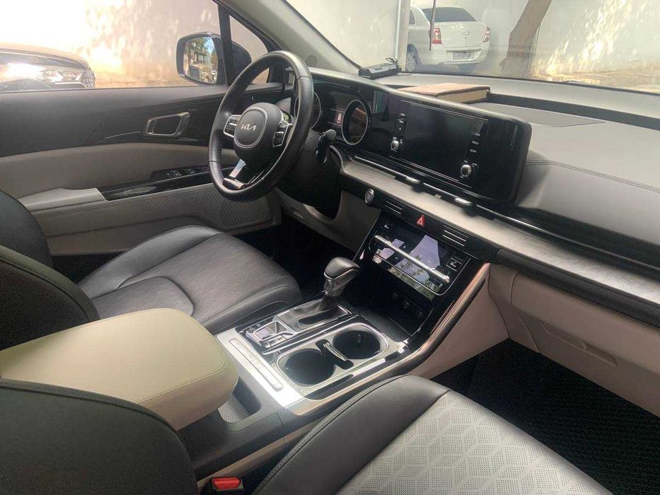 Kia carnival 2023 год
