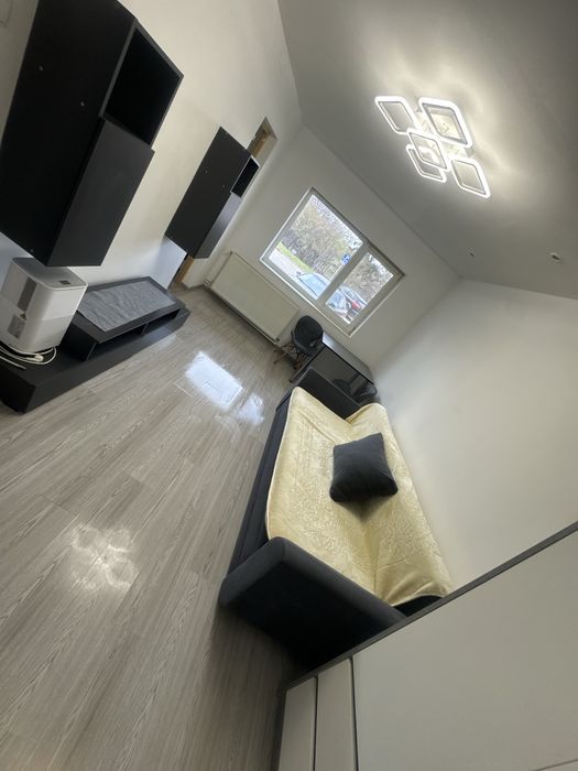 Garsoniera de vanzare