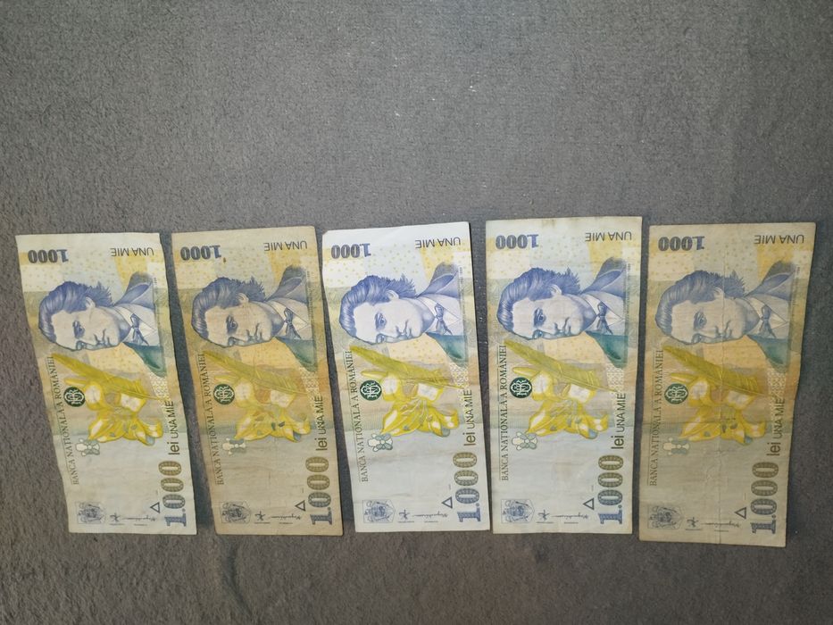 Teanc bacnote vechi de 2000 lei editie de colectie