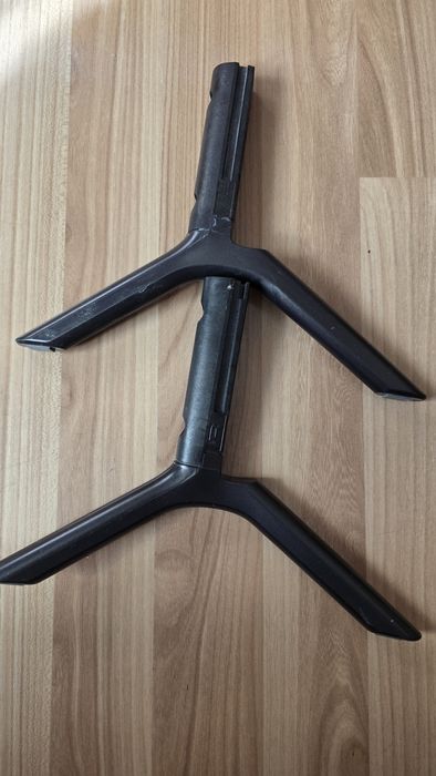 Vand picior tv, in stare f. buna, BN63-17435X002