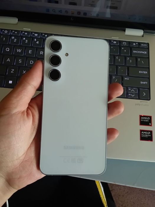 Samsung A55 5G 
Srochni pul kerak 
Xotirasi 8/128 Gb
Karobka dakumenti