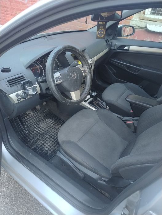 Vând Opel.Astra H