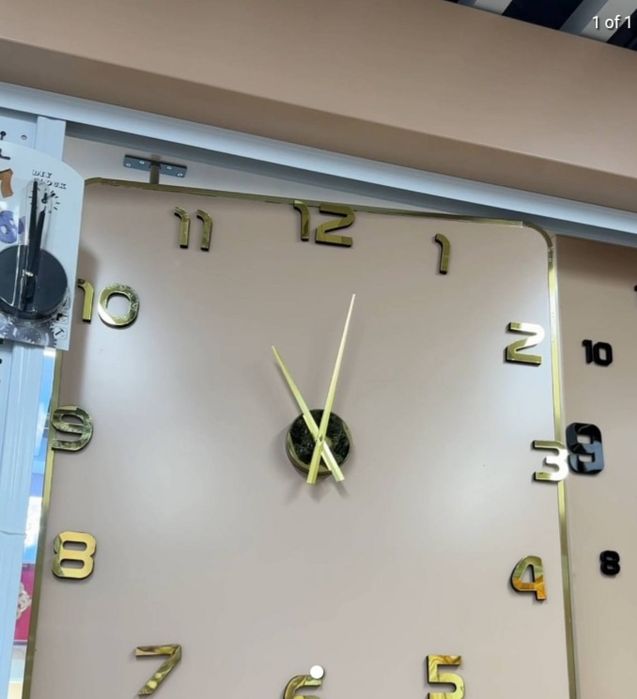 Devorga yopishtiriladigan xey tek soat