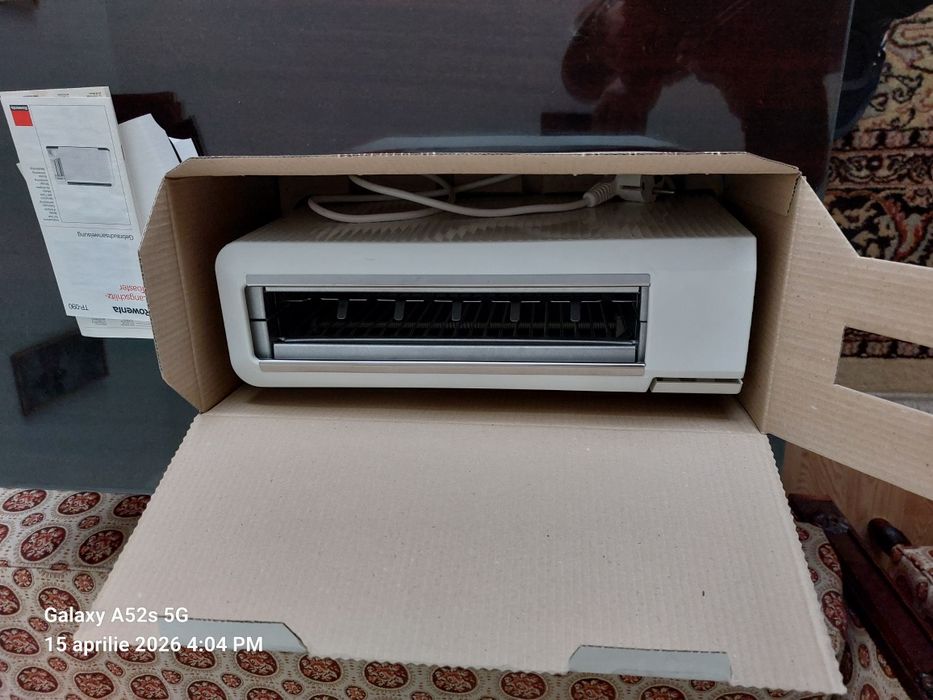 Vând prăjitor de pâine Rowenta