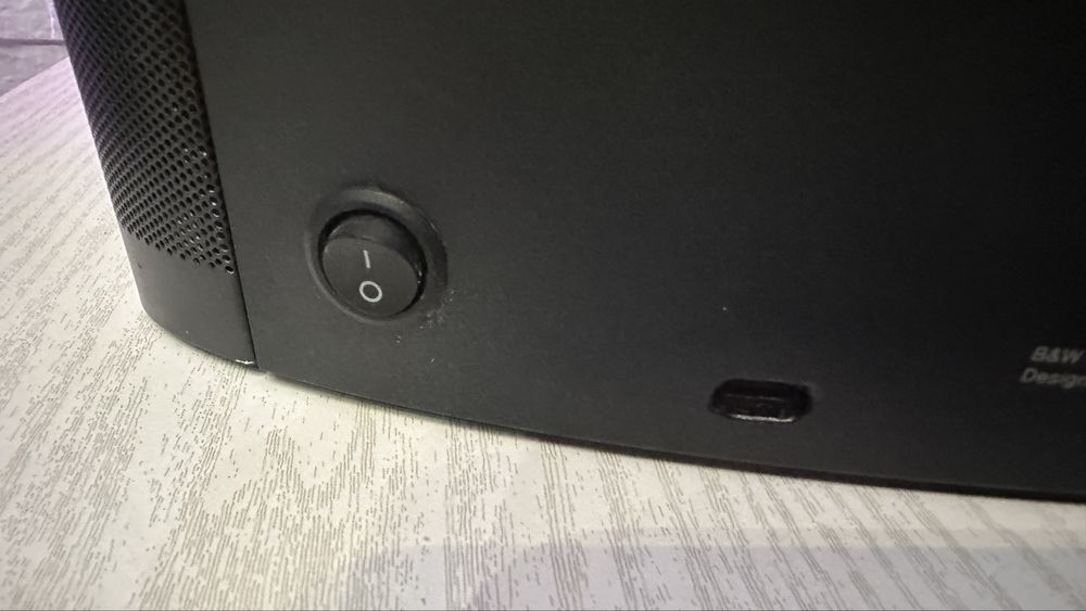 Bowers & Wilkins Zeppelin Mini 2 (Z2) колона + Bluetooth