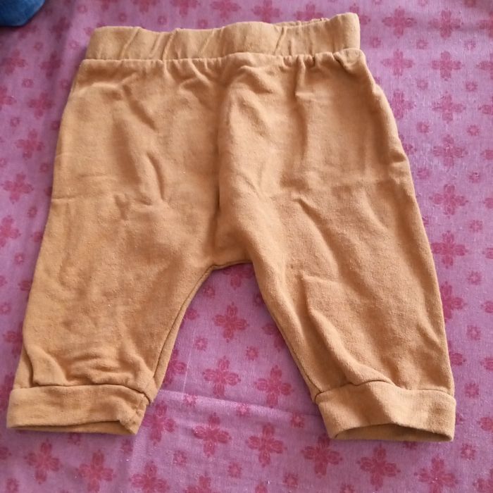 Pantalonași bebeluși