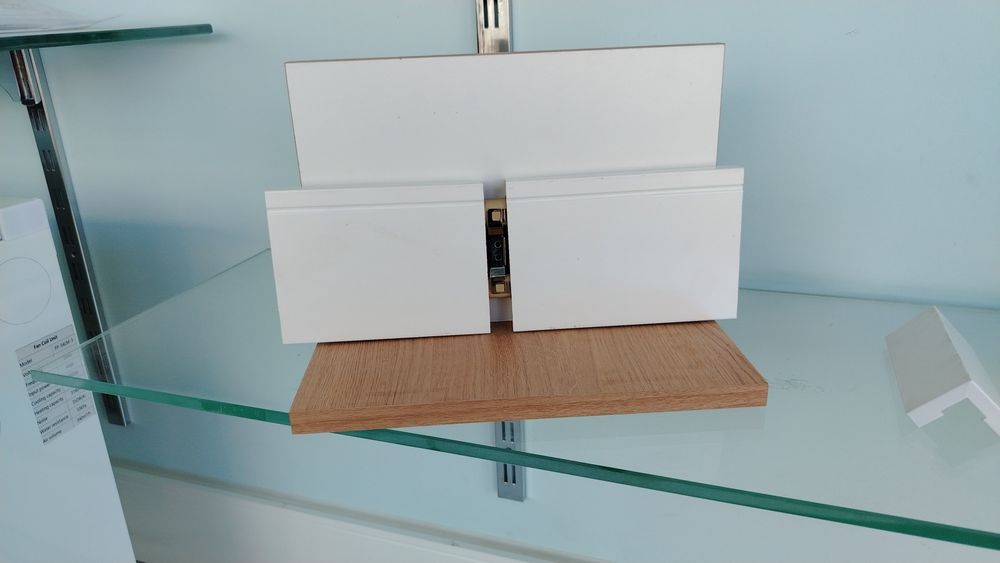 Иссик плинтус замонавий иситгич