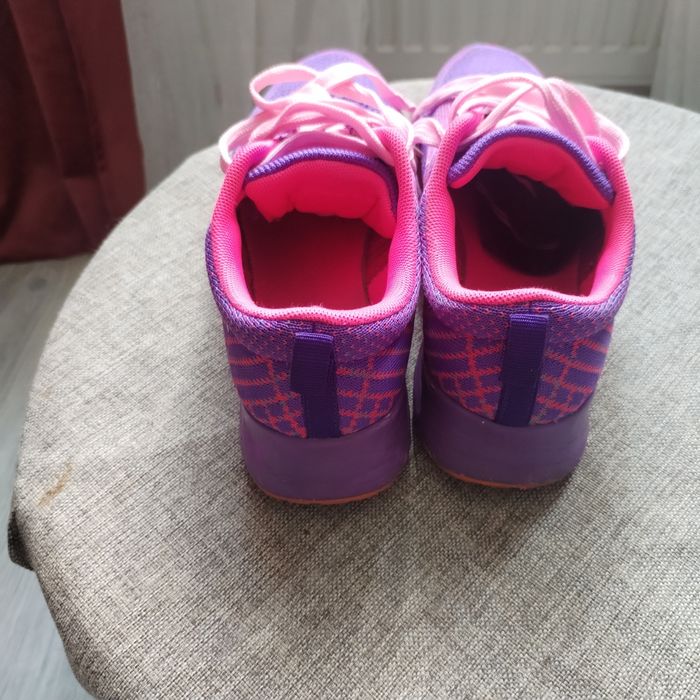 Vand adidasi Nike39