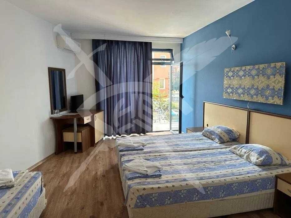Продава се Хотел в с. Равда, Област Бургас - 1000 кв.м за 750 €/кв.м - Снимка #3
