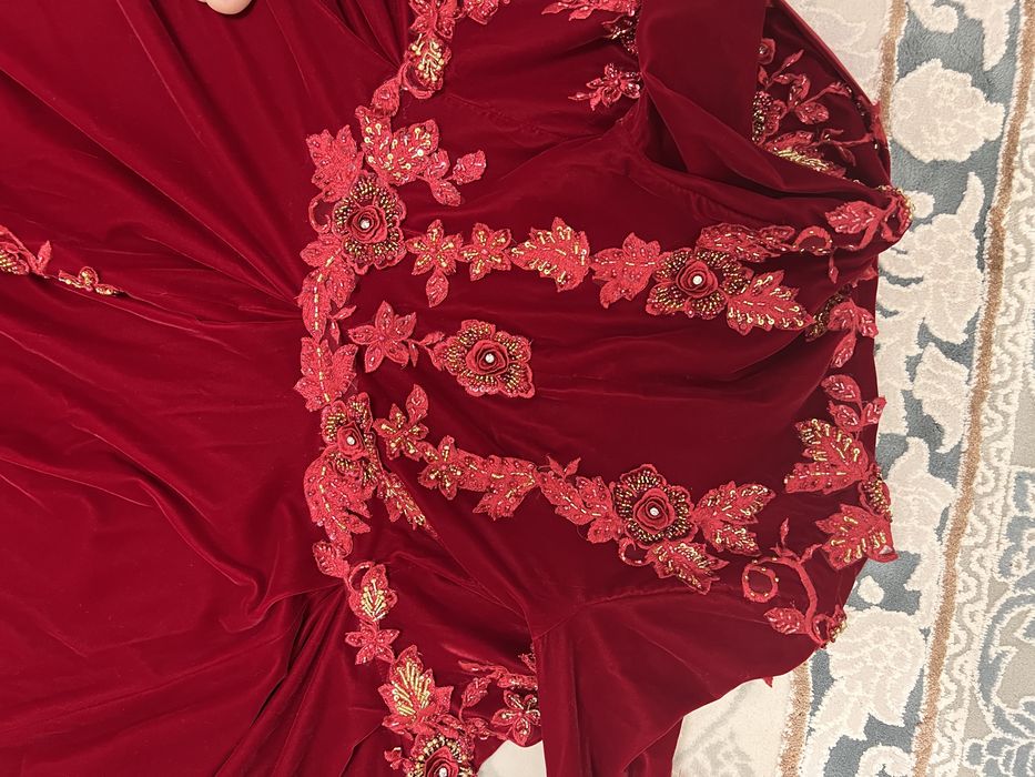 Продаю чапан и платье келинское келин сарпа куйлак