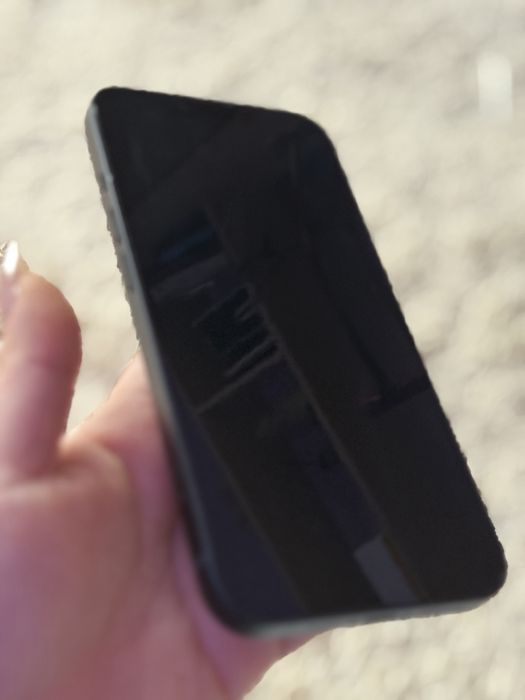 Iphone 13, pret negociabil