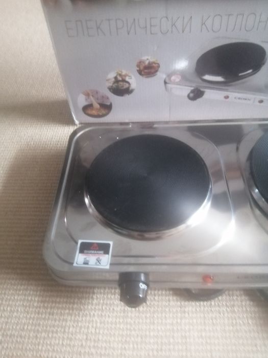 3 броя, двоен електрически котлони.