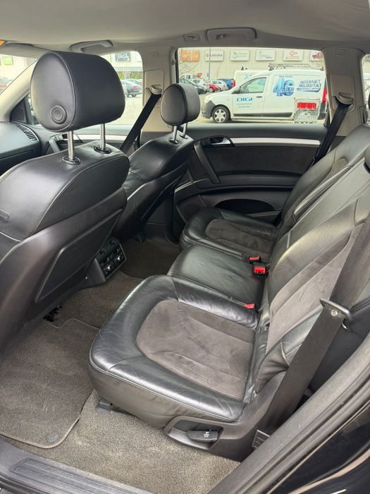 Vînd Audi Q7 2007
