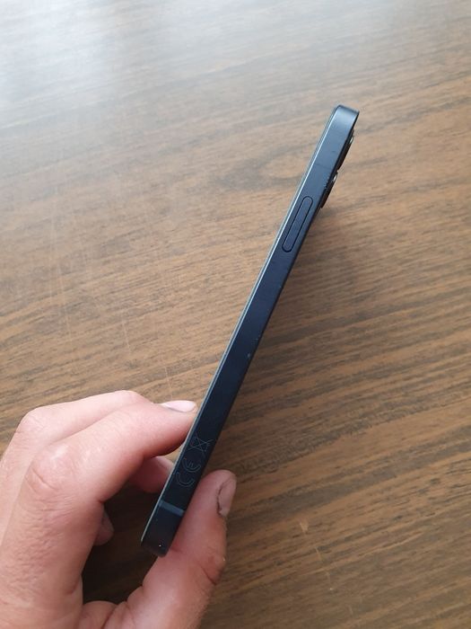 Vând  Iphone  12