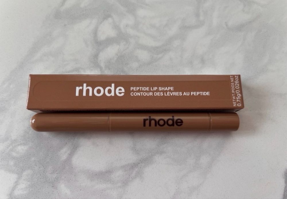 Rhode peptide lip shape /молив за устни
