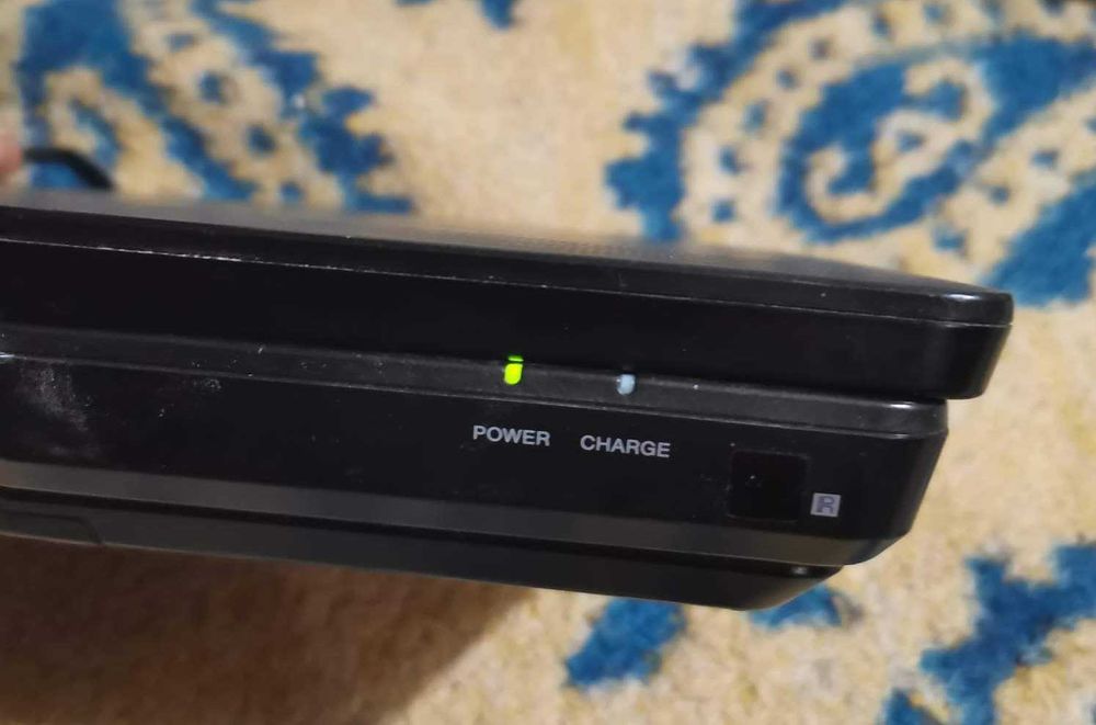 Sony DVP - FX970 Portable DVD Player 9"