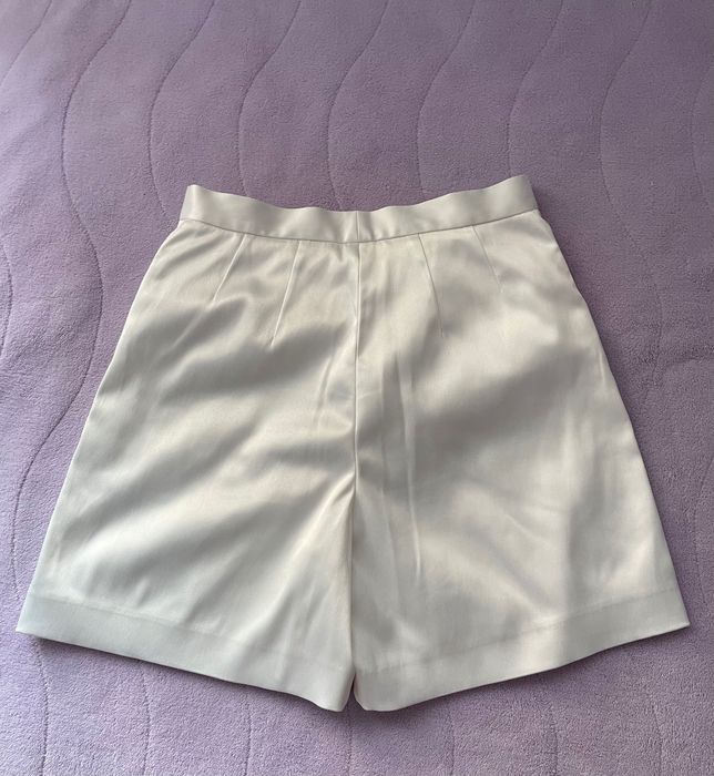 Сатенени къси панталони