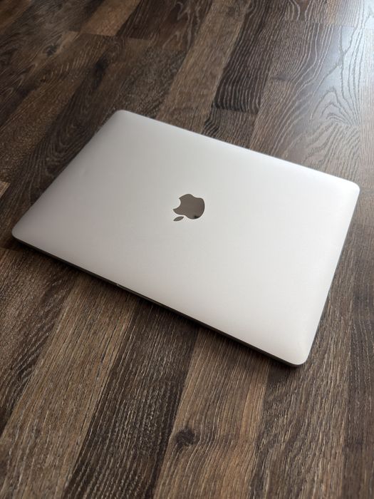 Apple MacBook Pro 13” M1 2020, 8GB RAM, 256GB SSD