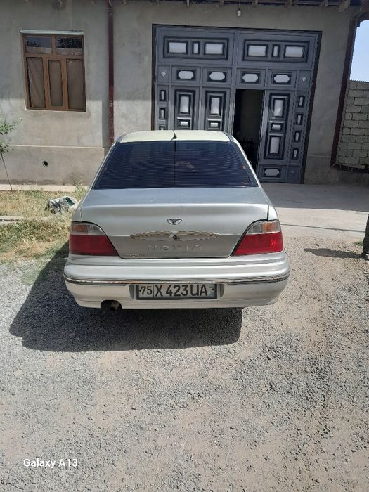 Мошина сотилади нексия