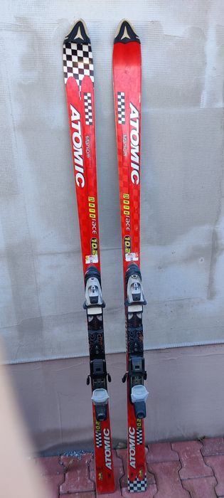 Schiuri Atomic titanium betarace