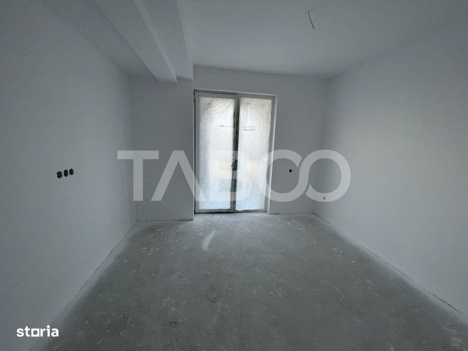 Apartament 3 camere 220 mp curte libera 3 parcari Arhitectilor Sibiu