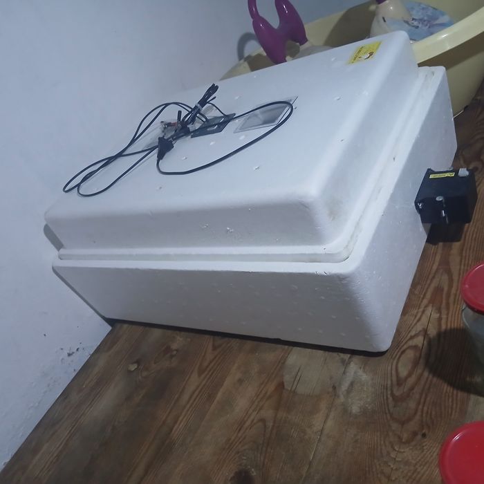 Инкубатор сатылады 104жұмртқалық