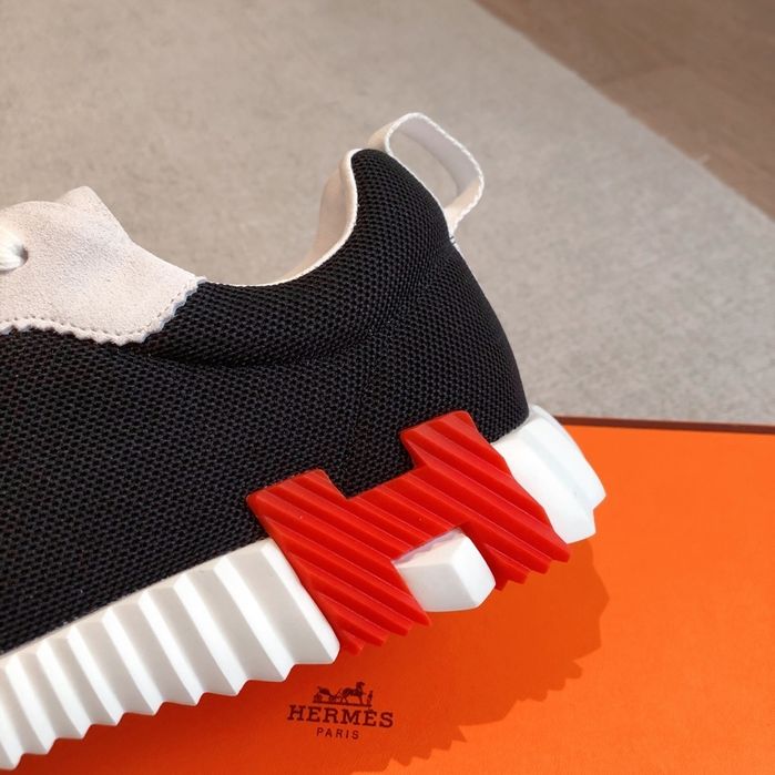 Adidași Hermes Bouncing