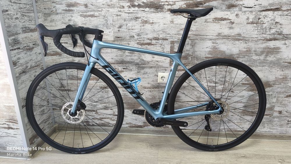 Карбонов шосеен велосипед Giant TCR Pro 1 105 Di2 DT Swiss R470 | M