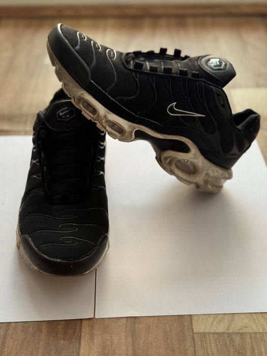 Продам Nike air max tn