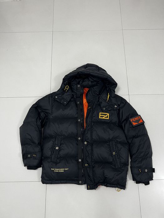 Geaca Fendi Din Puff