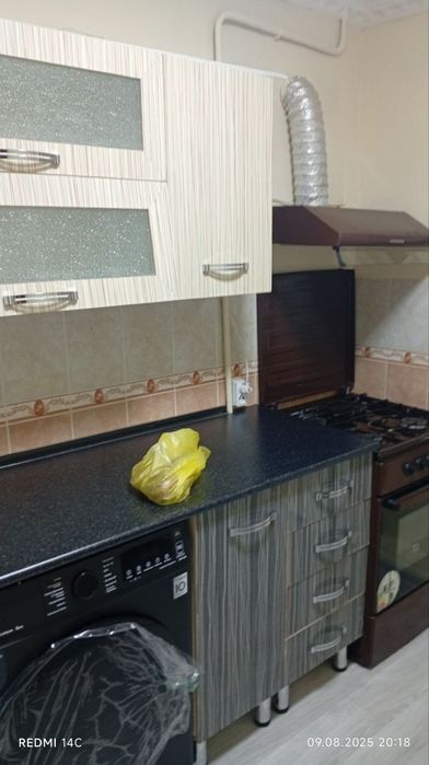 Продаётся квартира Чиланзар 1 квартал 1/1/4 кирпич без балкона