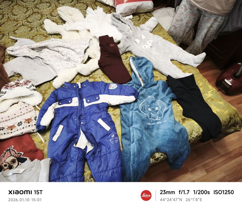 Hăinuțe noi LOT  nepurtate bebe 9-12 luni și 6 luni