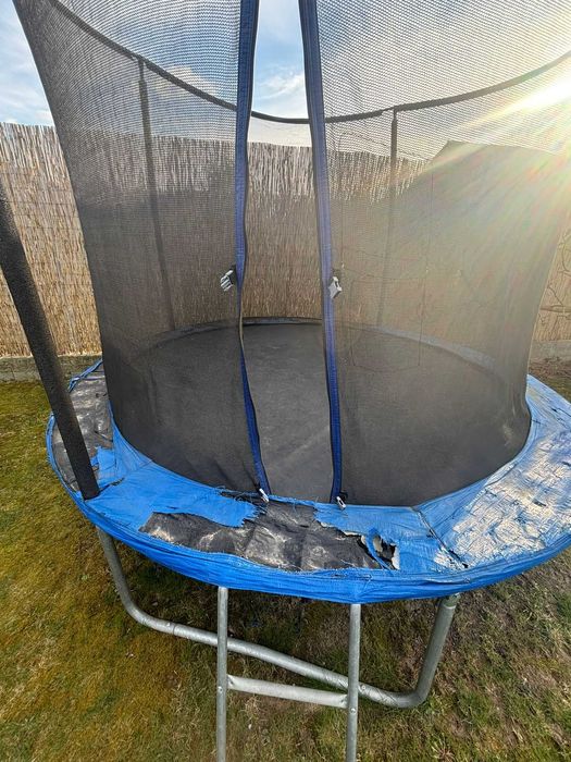 Trambulina pentru copii