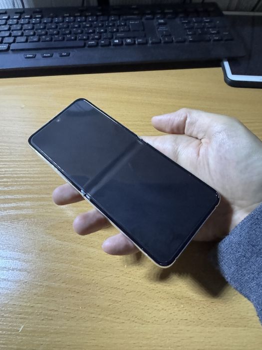 Samsung Flip 5 512 gb идеальное состояние